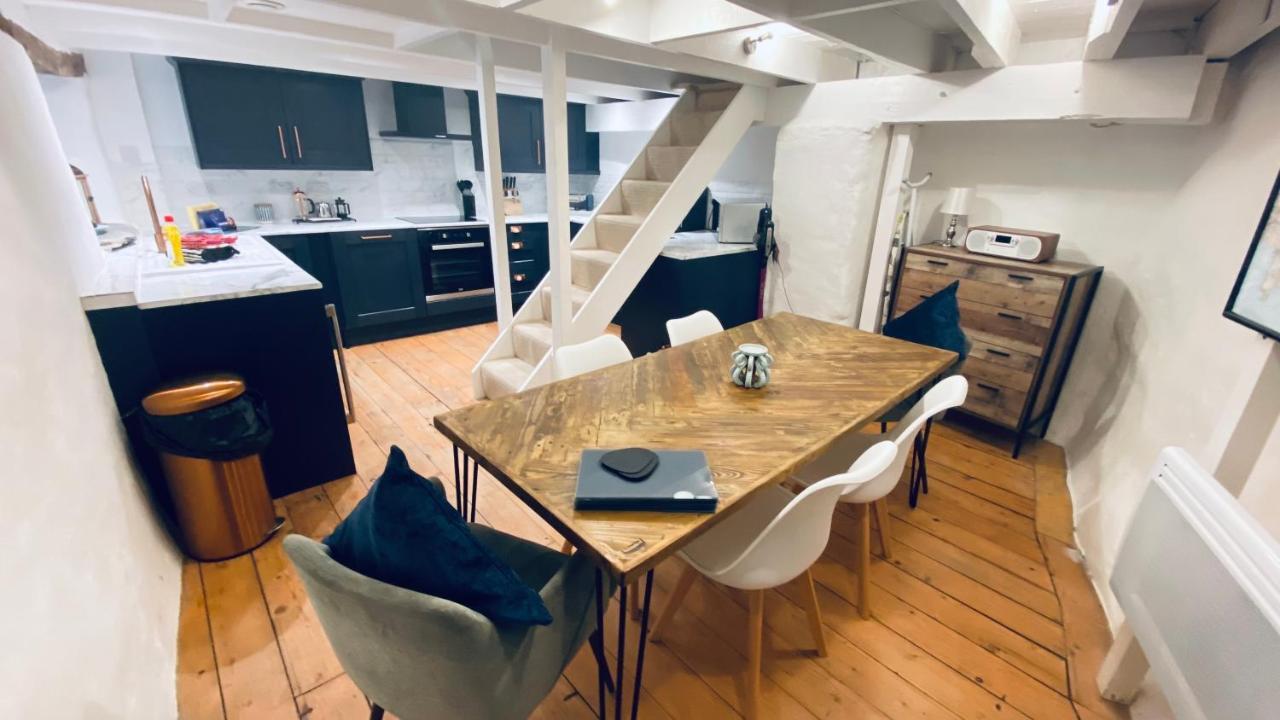 Spindrift Is A Beautiful Newly Refurbished Three Bedroom Private Family House Located On The Old Harbour And The Coastal Path In The Heart Of Beautiful Polperro Ngoại thất bức ảnh