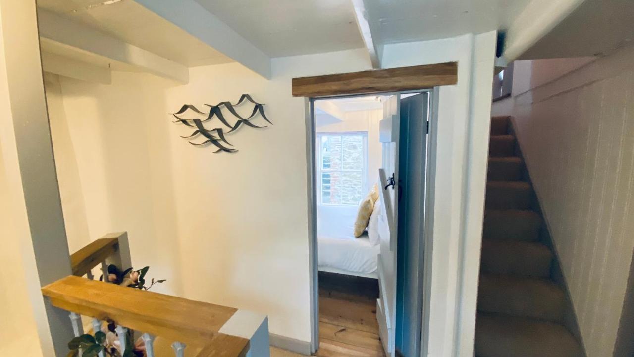 Spindrift Is A Beautiful Newly Refurbished Three Bedroom Private Family House Located On The Old Harbour And The Coastal Path In The Heart Of Beautiful Polperro Ngoại thất bức ảnh
