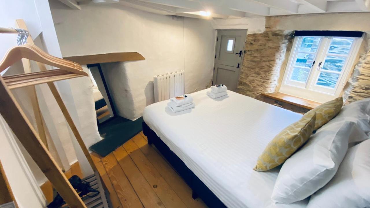 Spindrift Is A Beautiful Newly Refurbished Three Bedroom Private Family House Located On The Old Harbour And The Coastal Path In The Heart Of Beautiful Polperro Ngoại thất bức ảnh