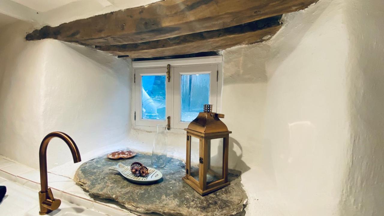 Spindrift Is A Beautiful Newly Refurbished Three Bedroom Private Family House Located On The Old Harbour And The Coastal Path In The Heart Of Beautiful Polperro Ngoại thất bức ảnh